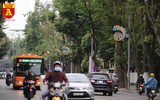 Đẹp mê mẩn với các mẫu đèn trang trí trên đường phố Hà Nội